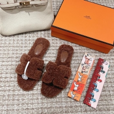 Hermes Slippers